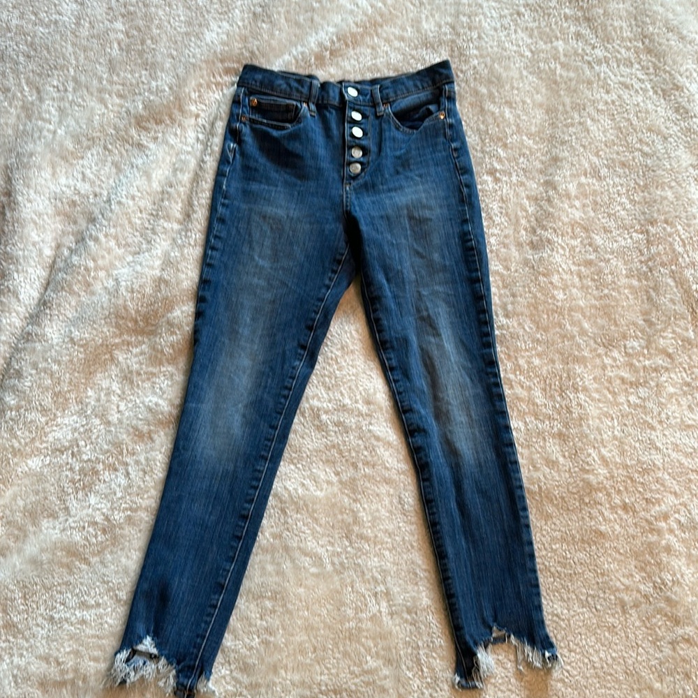 Gap button fly True skinny  shark bite hem high rise